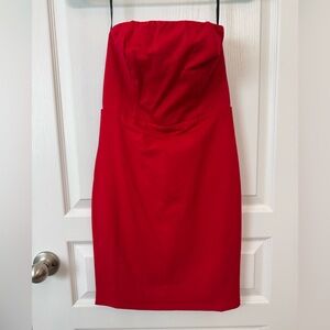 Red strapless dress. Lulus. Tight fitting. XS.